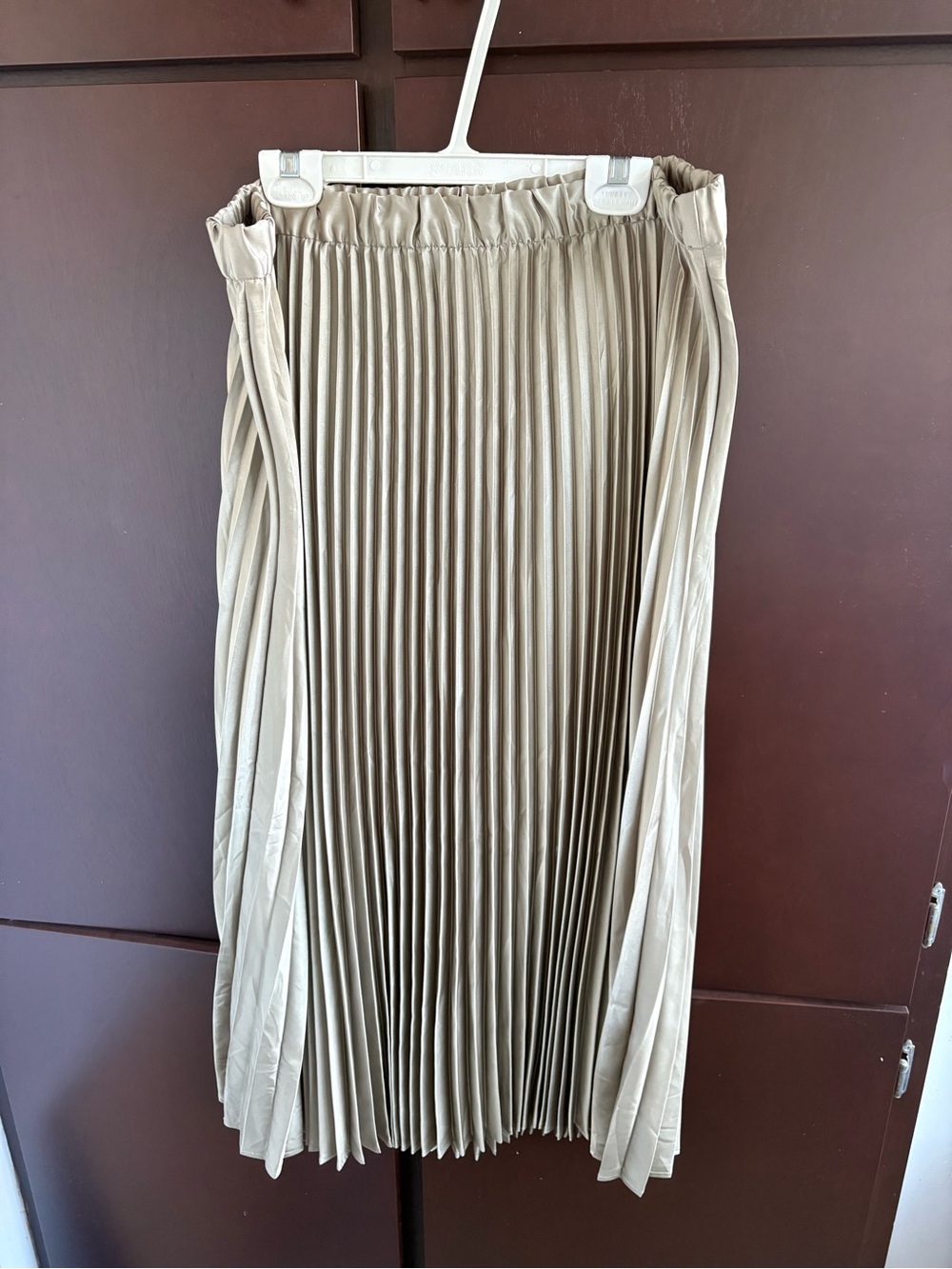 Dynamite women’s Pleated gold Midi Skirt size XL